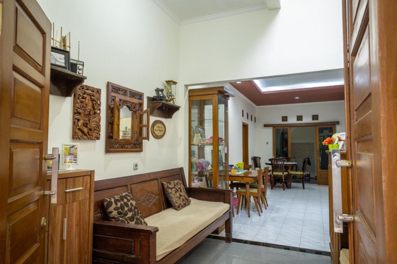 Hotel Zenrra House Bandung Exteriér fotografie